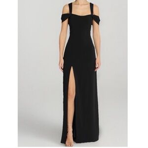 IVORY Halston Heritage Elegant Strap Evening Gown Size 0 Excellent Condition